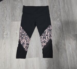 Fabletics Black Cropped Leggings